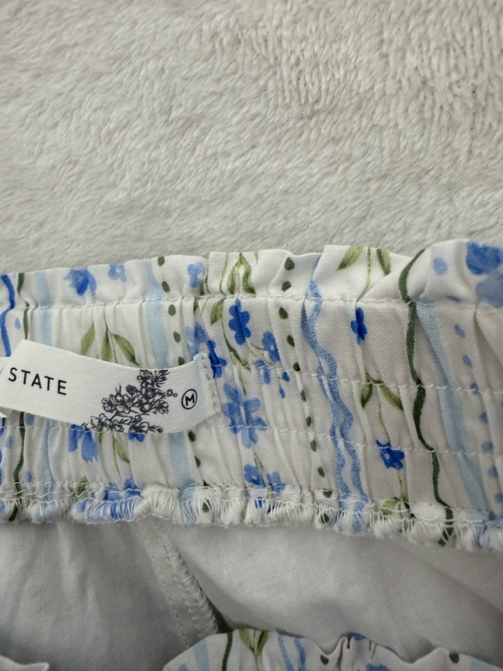 Altar’d State Blue Floral Willa Shorts Size Medium Boho Cottagecore Lace Flowy - Picture 6 of 8